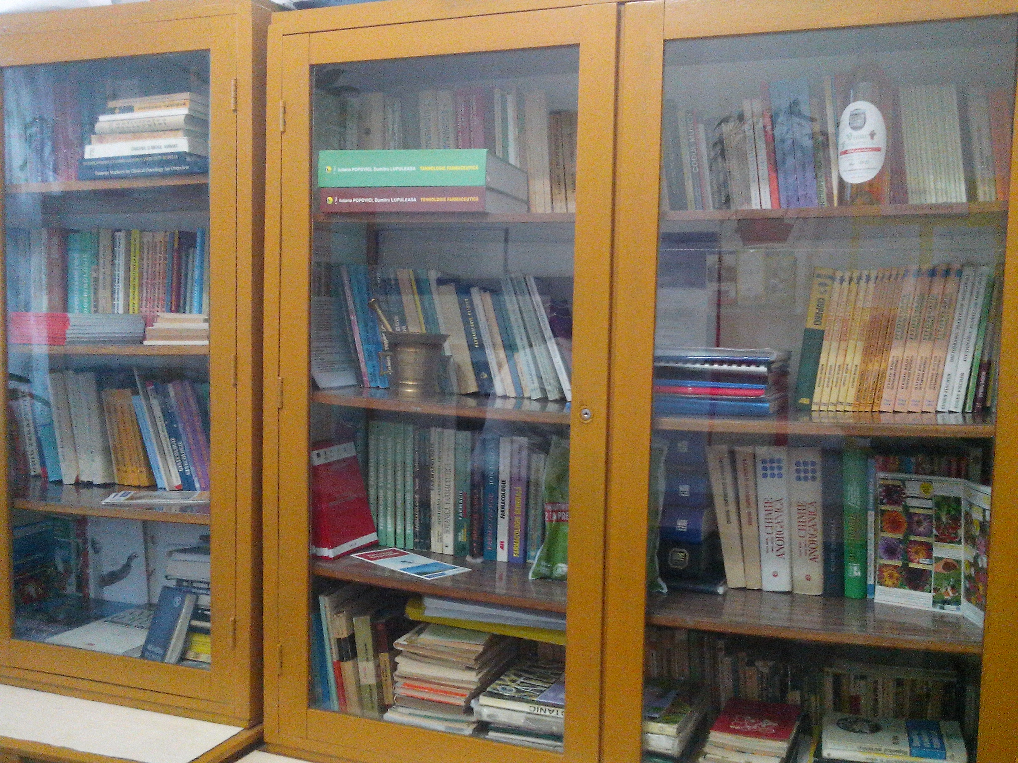 Bibliotecă